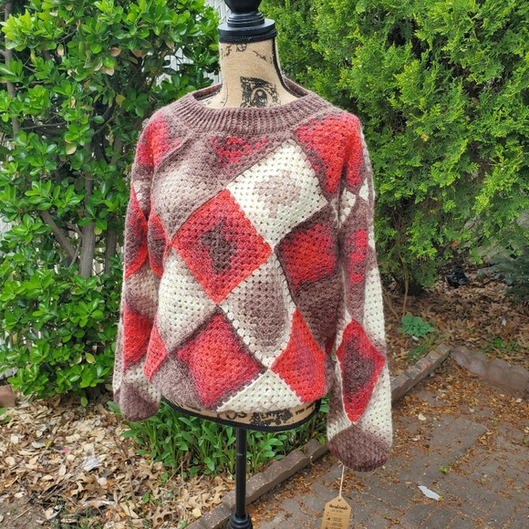 💖 New Handmade Granny Square Crochet Patched Pullover Sweater - Picture 3 of 8